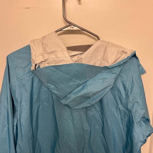 Patagonia Torrentshell 3L Rain Jacket in Blue/Teal - Picture 11 of 11
